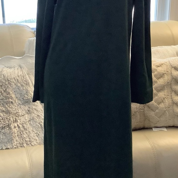 Vintage Melissa Harper Dark Green
Mock Turtleneck Long Sleeve Dresss
Size M - Picture 6 of 7